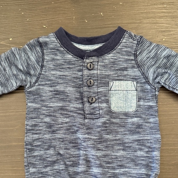 GAP Blue Long Sleeve Bodysuit - Picture 3 of 4